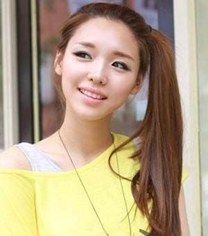 2012春夏韩国发型最新播报俏皮可爱扎发Hold住 2012春夏韩国发型最新播报俏皮可爱扎发Hold住