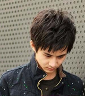 冬季清新学院风男生发型设计帅气无法抵挡 冬季清新学院风男生发型设计帅气无法抵挡